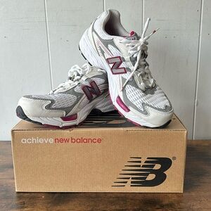 Women’s Y2K New Balance 1060 Sneakers - Size 7.5